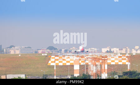 Sao Paulo, Brasilien, Mai 26, 2018: Flugverkehr am Flughafen Congonhas in São Paulo Stockfoto