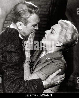 Werbung immer noch von James Stewart und Kim Novak, 'Bell, Buch und Kerze' Columbia Datei Referenz 1958 #31955 118 THA Stockfoto