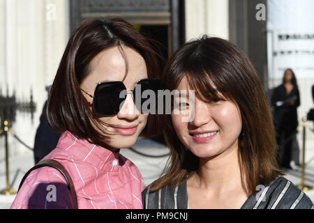 London, Großbritannien. 16. Sep 2018. Fashionista besuchen Fashion Scout - SS 19 - London Fashion Week - Tag 3, London, UK. 16. September 2018. Bild Capital/Alamy leben Nachrichten Stockfoto