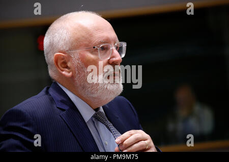 Brüssel, Belgien. 18. September 2018. Frans TIMMERMANS, Erster Vizepräsident der EU-Kommission nimmt an der Tagung des Rates "Allgemeine Angelegenheiten" auf der Tagung des Europäischen Rates: ALEXANDROS MICHAILIDIS/Alamy leben Nachrichten Stockfoto