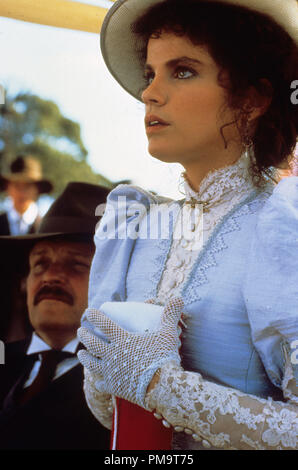 Studio Werbung immer noch von "Return to Snowy River" Sigrid Thornton © 1988 Buena Vista Bilder Alle Rechte vorbehalten Datei Referenz # 31694128 THA für die redaktionelle Nutzung nur Stockfoto