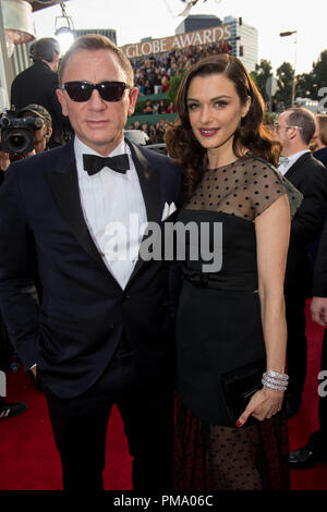 Schauspieler Daniel Craig und Schauspielerin Rachel Weisz, nominiert für die BESTE LEISTUNG DURCH EINE SCHAUSPIELERIN IN A MOTION PICTURE - Drama für ihre Rolle in "THE DEEP BLUE SEA", der 70. jährlichen Golden Globe Awards teilnehmen im Beverly Hilton in Beverly Hills, CA am Sonntag, den 13. Januar 2013. Die Schauspielerin Rachel Weisz die 70. jährliche Golden Globes Awards im Beverly Hilton in Beverly Hills, CA am Sonntag, den 13. Januar 2013 teil. Stockfoto