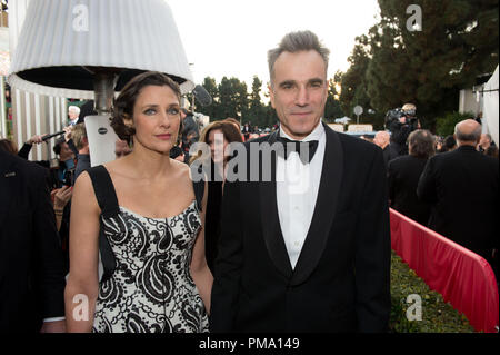 Für beste Leistung durch einen Schauspieler in einer Motion Picture - Drama für seine Rolle in "LINCOLN", Schauspieler Daniel Day-Lewis mit Rebecca Miller Nominiert besucht die 70. jährliche Golden Globe Awards im Beverly Hilton in Beverly Hills, CA am Sonntag, den 13. Januar 2013. Stockfoto