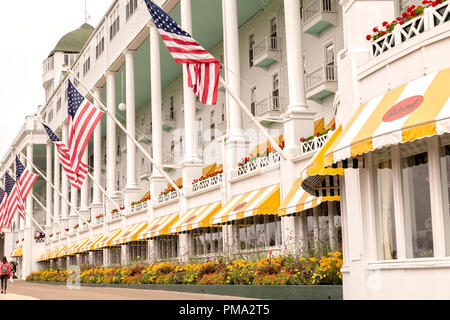 Fassade des Grand Hotel, auf Mackinac Island. Beliebtes Urlaubsziel im Bundesstaat Michigan, USA. Es hat den größten Halle der Welt. Stockfoto