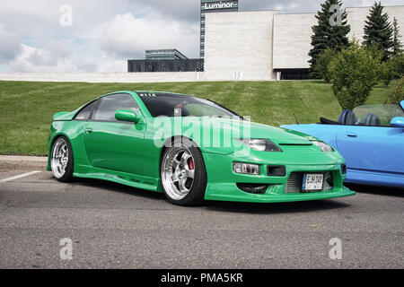 VILNIUS, LITAUEN - 26. AUGUST 2018: Grüne Nissan 300 ZX Z32 auf die Straßen der Stadt. Stockfoto