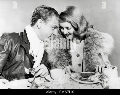 Bette Davis und James Cagney, 1941 Warner Bros.-Datei Referenz # 32263 495 THA Stockfoto