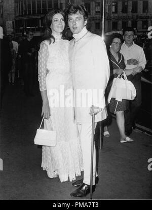 David Hemmings und Frau Gayle Hunnicutt, 1969 Datei Referenz # 32263 799 THA Stockfoto