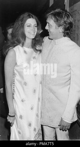 David Hemmings und Frau Gayle Hunnicutt, 1970 Datei Referenz # 32263 801 THA Stockfoto