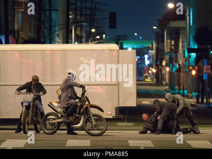 Brutale Schläger feiern ihr Recht auf Löschen in der "Purge: Anarchie" Stockfoto