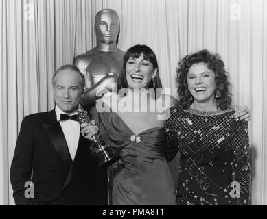 Richard Dreyfuss, Angelica Houston und Marsha Mason auf der 58. jährlichen Academy Awards, 1986 Datei Referenz # 31955 655 THA Stockfoto