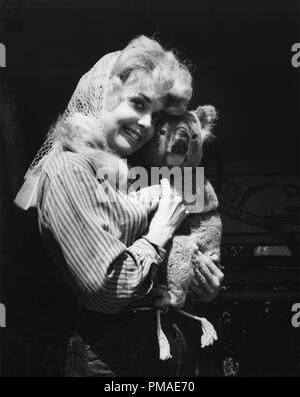 Donna Douglas, von "The Beverly Hillbillies", ca. 1967 Datei Referenz # 32509 631 THA Stockfoto