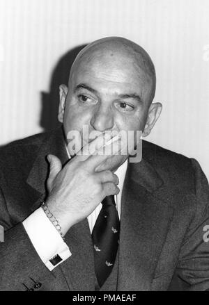 Telly Savalas, der Stern der "Kojak", ca. 1973 © GFS/Hollywood Archiv - Alle Rechte vorbehalten File Reference # 32509 727 THA Stockfoto