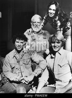 Denver Pyle, Catherine Bach, John Schneider, Tom Wopat, "die Herzöge von Hazzard', 1982 Warner Bros. Fernsehen Datei Referenz # 32509 848 THA Stockfoto