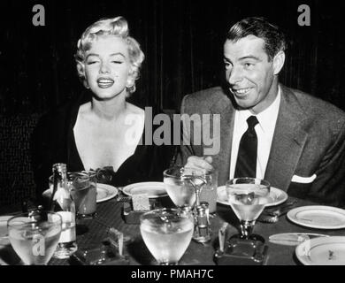 Werbung Foto von Marilyn Monroe und Joe DiMaggio, ca. 1952 Datei Referenz # 32733 496 THA Stockfoto