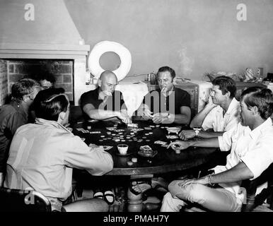 Robert Vaughn, Steve McQueen, Horst Buchholz, Yul Brynner, Brad Dexter, Charles Bronson, James Coburn, während einer Pause in der Dreharbeiten „The Magnificent Seven“ 1960 United Artists - No Release - for redtorial Use File Reference # 32733 509THA Stockfoto