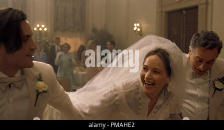 Edgar Ramirez, Jennifer Lawrence und Robert De Niro in der Freude. Stockfoto