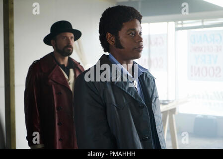 FARGO - 'Vor dem Gesetz' - Episode 202 (lüftet Oktober 19, 10:00 pm E/p) dargestellt: (L-R) Brad Mann als Gale Küche, Bokeem Woodbine als Mike Milligan. Stockfoto