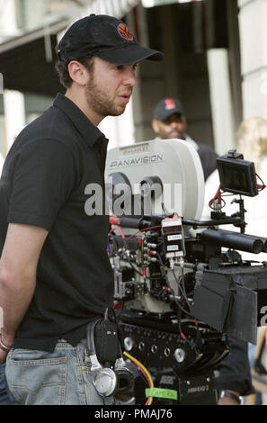 Autor/Regisseur JOHN HAMBURG am Set seines neuen romantische Komödie, Kam Polly. (2004) Stockfoto