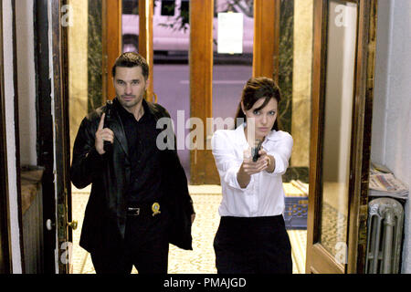 (L - r) OLIVIER MARTINEZ und Angelina Jolie in der psychothriller "Leben", von Warner Bros. Pictures vertrieben. (2004) Stockfoto