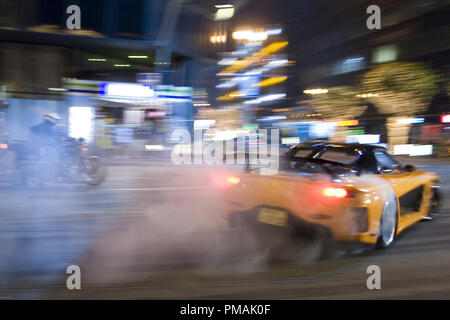 Sean Tokyo's Boss Han (SUNG KANG) Fahrten der Schienen in seinem '94 Veilside Mazda RX 7' DAS SCHNELLE UND DAS WÜTENDE: TOKYO Drift" (2006) Stockfoto