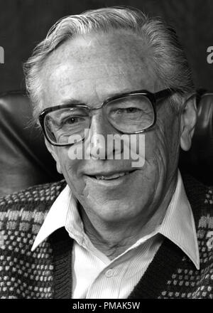 Charles M.Schulz, der Schöpfer der 'Peanuts' Comic und Zeichen, ca. 1984 Datei Referenz # 33300 245 THA Stockfoto