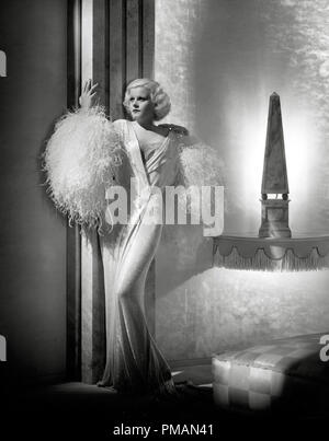 Film Still / Werbung immer noch der "inneren bei acht 'Jean Harlow 1933 MGM Kino Verlage Sammlung - Keine Freigabe - Nur für redaktionelle Verwendung Datei Referenz # 33505 313 THA Stockfoto