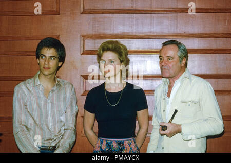 Robby Benson, Lee Remick und Jack Lemmon, Stars der "Tribut", 1980 © GFS/Hollywood Archiv - Alle Rechte vorbehalten File Reference # 32557 173 GFS Stockfoto