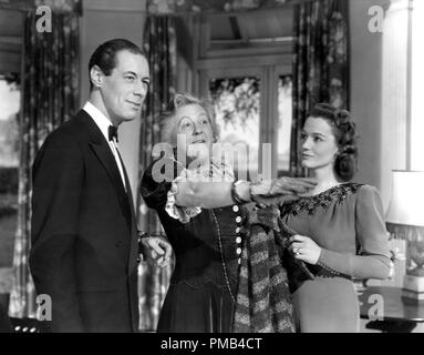 Rex Harrison, Margaret Rutherford, Constance Cummings, "Blithe Spirit" (1945) Allgemeine Film Distributors Datei Referenz # 33371 013 THA Stockfoto