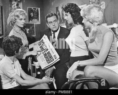 Gay Gayle, Ginny Hobart, Raymond Burr, Carole Conn, Marjorie Graner 'Perry Mason' (1957 - 1966) CBS Datei Referenz # 32337 023 THA Stockfoto