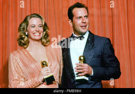 Cybill Shepherd und Bruce Willis, Stars der "Schwarzarbeit", auf der 44. jährlichen Golden Globe Awards, 1987 © GFS/Hollywood Archiv - Alle Rechte vorbehalten File Reference # 32557 577 THA Stockfoto