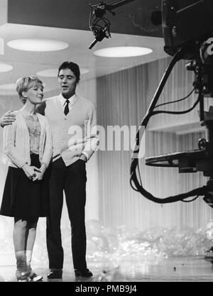 Petula Clark, Sacha Distel, 1966 © GFS/Hollywood Archiv - Alle Rechte vorbehalten File Reference # 32557 818 THA Stockfoto