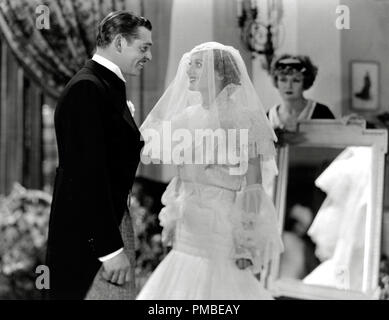 Clark Gable und Joan Crawford' verlassen und alle Anderen" 1934 MGM Datei Referenz # 33371 593 THA Stockfoto