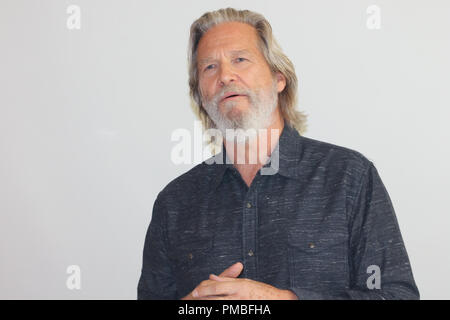 Jeff Bridges in "Der einzige lebende Junge in New York' Pressekonferenz statt, am 3. August 2017 im Four Seasons Hotel in Beverly Hills, Kalifornien. Keine Boulevardzeitungen. Keine USA Vertrieb für 30 Tage der Entstehung. Datei Referenz # 33396 015 GFS nur für redaktionelle Verwendung - Alle Rechte vorbehalten Stockfoto