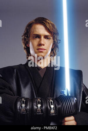 Hayden Christensen spielt Anakin Skywalker, der auf die dunkle Seite der Macht gezogen wird in Star Wars: Episode III - Die Rache der Sith. TM & © 2005 Lucasfilm Ltd. Alle Rechte vorbehalten. Stockfoto