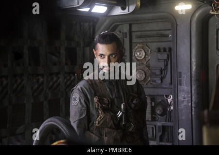 Schurke: ein Star Wars Geschichte. Bodhi Rook (Riz Ahmed) Stockfoto