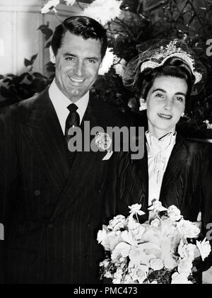 Cary Grant und Grant's zweite Frau Barbara Hutton, 1942 Datei Referenz # 33536 161 THA Stockfoto