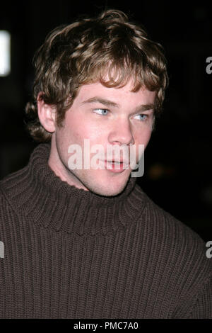 Mädchen von Nebenan Premiere 03-04-2004 Shawn Ashmore Foto von Joseph Martinez/PictureLux Datei Referenz # 21784 0055 PLX nur für redaktionelle Verwendung - Alle Rechte vorbehalten Stockfoto