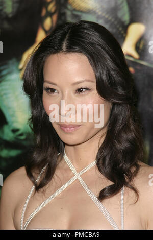 "Domino" (Premiere) Lucy Liu 10-11-2005/Grauman's Chinese Theater / Hollywood, CA/New Line Cinema/Foto von Joseph Martinez/PictureLux Datei Referenz # 22500 0080 PLX nur für redaktionelle Verwendung - Alle Rechte vorbehalten Stockfoto