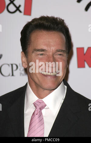 "The Kid and I" (Premiere) Arnold Schwarzenegger 11-28-2005/Grauman's Chinese Theater / Hollywood, CA/Räder bis Filme/Foto von Joseph Martinez - Alle Rechte vorbehalten File Reference # 22540 0090 PLX nur für redaktionelle Verwendung - Alle Rechte vorbehalten Stockfoto