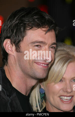 "Van Helsing" Premiere 5-03 -2004 Hugh Jackman und Frau Deborra-Lee Furness Foto von Joseph Martinez - Alle Rechte vorbehalten File Reference # 21808 0119 PLX für redaktionelle Verwendung Stockfoto