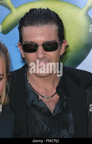 "Shrek 2" Premiere 5/08/2004 Antonio Banderas Foto von Joseph Martinez - Alle Rechte vorbehalten File Reference # 21809 0050 PLX für redaktionelle Verwendung Stockfoto