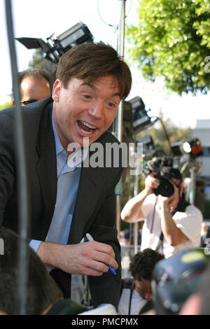 "Shrek 2" Premiere 5/08/2004 Mike Myers Foto von Joseph Martinez - Alle Rechte vorbehalten File Reference # 21809 0106 PLX für redaktionelle Verwendung Stockfoto