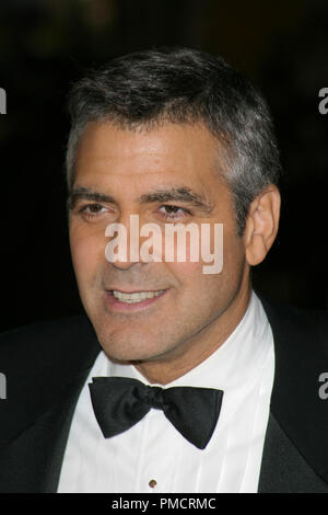 Ocean's Twelve Premiere 12-8-2004 George Clooney Foto von Joseph Martinez - Alle Rechte vorbehalten File Reference # 22076 0039 PLX nur für redaktionelle Verwendung - Alle Rechte vorbehalten Stockfoto