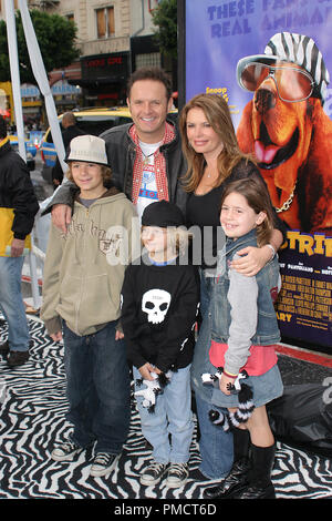 Racing Stripes Premiere Mark Burnett, Roma Downey1-08-2005 Foto von Joseph Martinez - Alle Rechte vorbehalten File Reference # 22215 0073 PLX für redaktionelle Verwendung Stockfoto