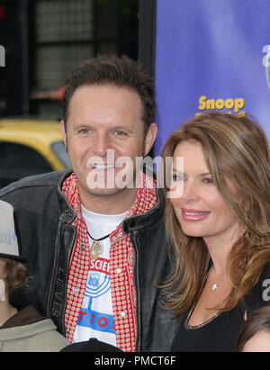 "Racing Stripes" Premiere Mark Burnett, Roma Downey1-08-2005 Foto von Joseph Martinez - Alle Rechte vorbehalten File Reference # 22215 0075 PLX für redaktionelle Verwendung Stockfoto