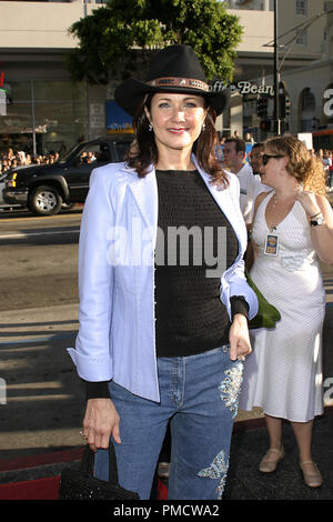 Die Herzöge von Hazzard (Premiere) Lynda Carter 07-29-2005/Grauman's Chinese Theater / Hollywood, CA Foto von Joseph Martinez/PictureLux Datei Referenz # 22452 0108 PLX nur für redaktionelle Verwendung - Alle Rechte vorbehalten Stockfoto