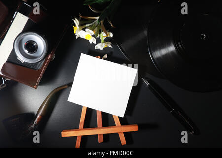 Vinyl Platte und retro Kamera Stockfoto