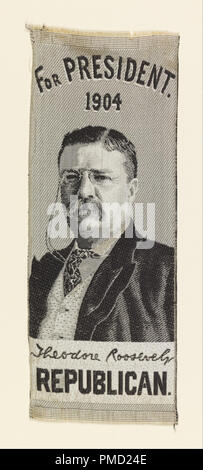 Theodore Roosevelt. Datum/Zeitraum: 1904. Kampagne Ribbon. Medium: Seide. Technik: Jacquard gewebt. Autor: Unbekannt. Stockfoto