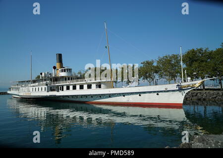 Raddampfer La Suisse liegt in Lausanne-1 Stockfoto