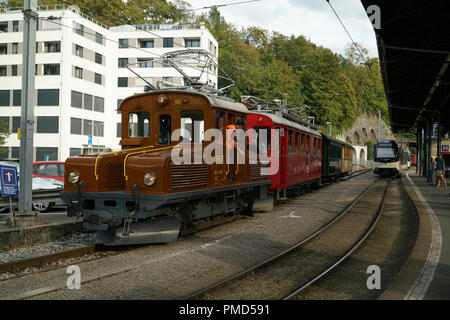 Rhb GE 22 Baby Krokodil Lokomotive Nr. 161 in Vevey Station Stockfoto